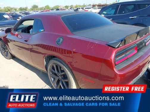 2022 Dodge Challenger SXT