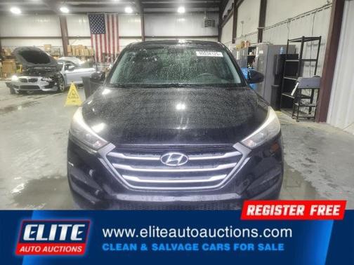 2017 Hyundai TUCSON SE