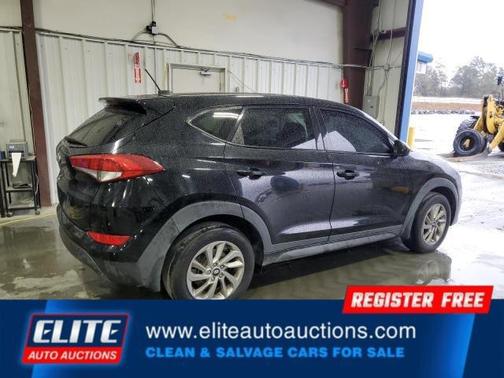 2017 Hyundai TUCSON SE