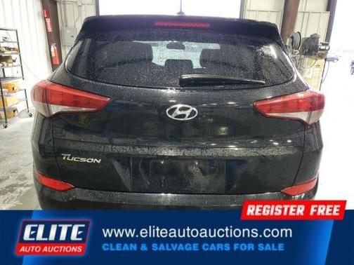 2017 Hyundai TUCSON SE