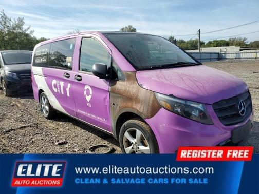 2018 Mercedes-Benz Metris Base