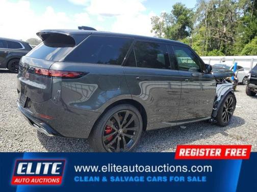 2025 Land Rover Range Rover Sport SE