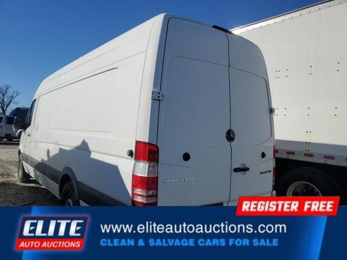 2015 Mercedes-Benz Sprinter 2500