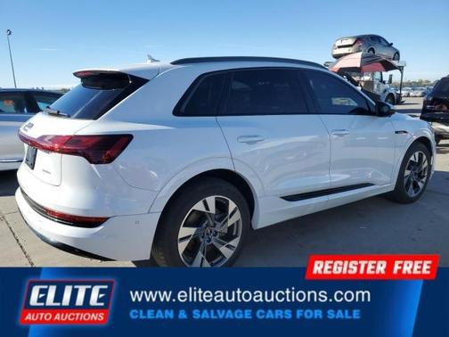 2021 Audi e-tron Premium