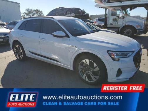 2021 Audi e-tron Premium
