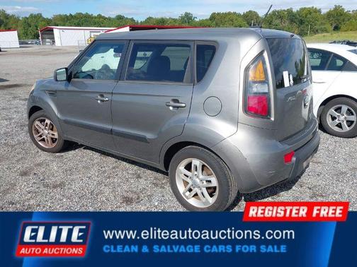 2011 Kia Soul +