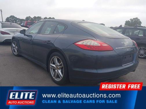 2013 Porsche Panamera 4