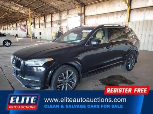 2016 Volvo XC90 T6 Momentum