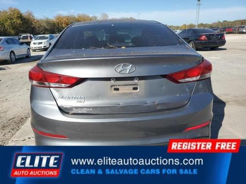 2018 Hyundai ELANTRA SE