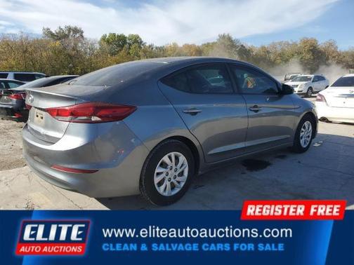 2018 Hyundai ELANTRA SE