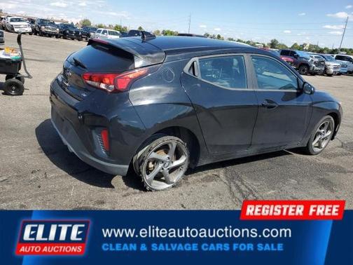 2019 Hyundai Veloster 2