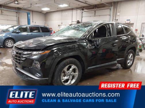 2023 Hyundai TUCSON SE