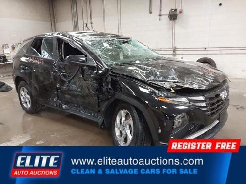 2023 Hyundai TUCSON SE