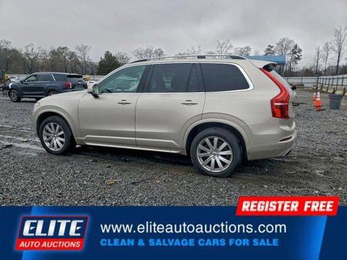2016 Volvo XC90 T6 Momentum