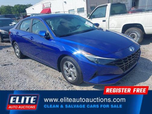 2023 Hyundai ELANTRA SE