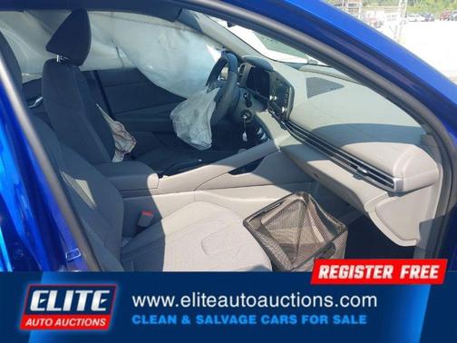 2023 Hyundai ELANTRA SE