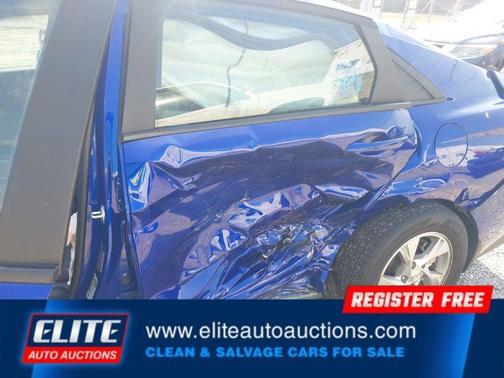 2023 Hyundai ELANTRA SE