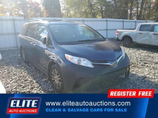 2018 Toyota Sienna XLE