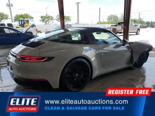 2024 Porsche 911 Targa 4 GTS