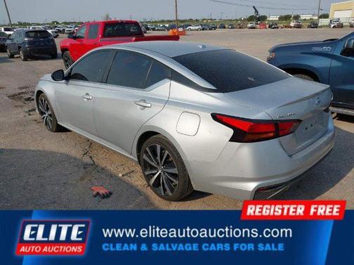 2020 Nissan Altima SR FWD