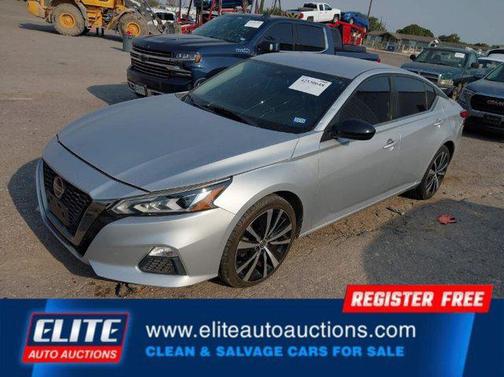 2020 Nissan Altima SR FWD