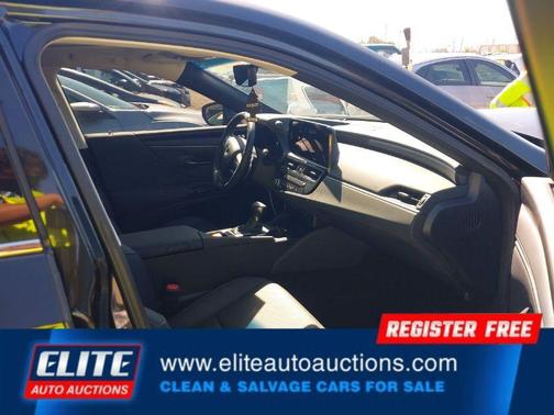 2025 Lexus ES 300h Base