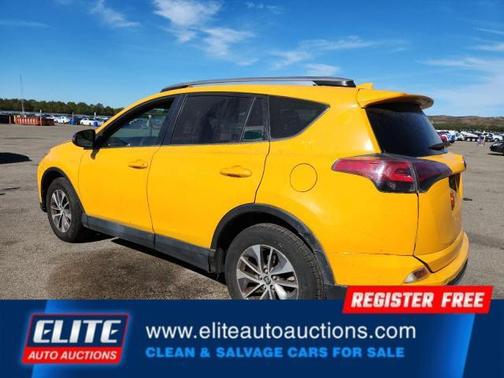 2018 Toyota RAV4 Hybrid LE