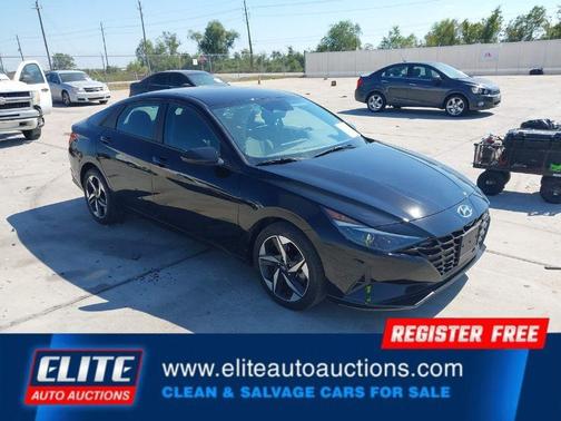 2023 Hyundai ELANTRA SEL