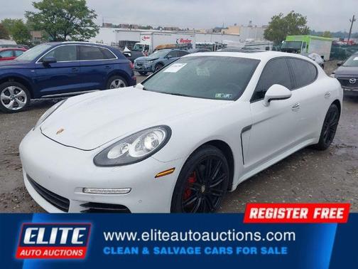 2016 Porsche Panamera 4