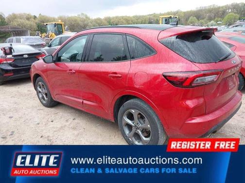 Rapid Red Metallic Tinted Clearcoat 2023 Ford Escape ST-Line