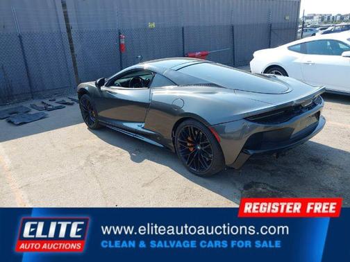 2022 McLaren GT Coupe