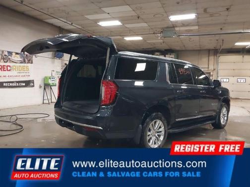 2023 GMC Yukon XL SLT