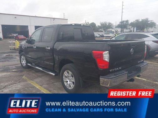 2017 Nissan Titan SV