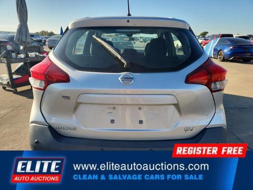 2020 Nissan Kicks SV