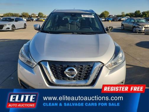 2020 Nissan Kicks SV