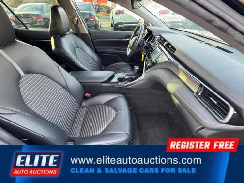 2020 Toyota Camry SE