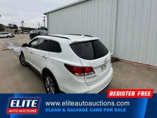 2017 Hyundai SANTA FE SE
