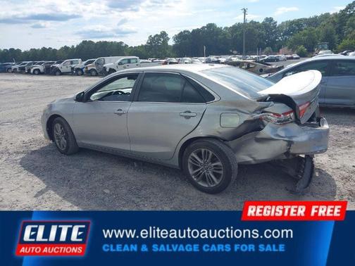 2017 Toyota Camry SE