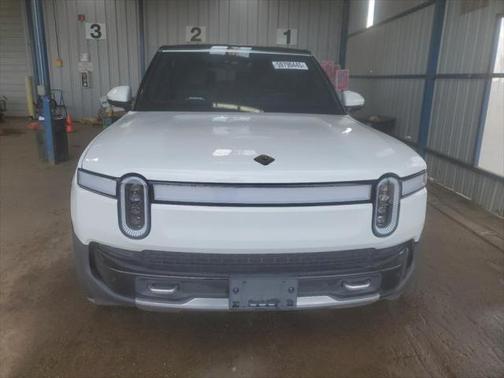 2023 Rivian R1S Adventure