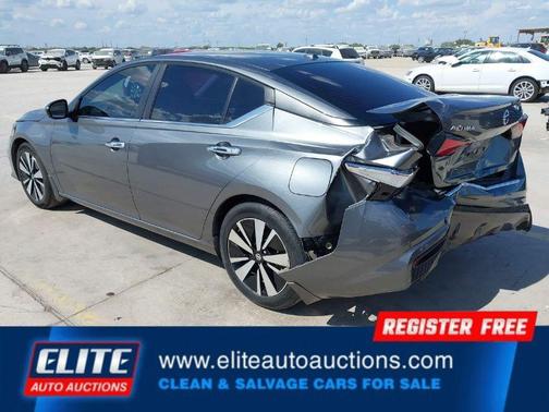 2021 Nissan Altima 2.5 SV