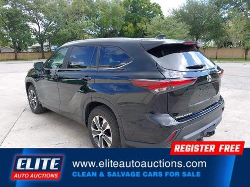 2024 Toyota Highlander XLE