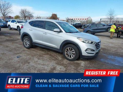 2016 Hyundai TUCSON SE
