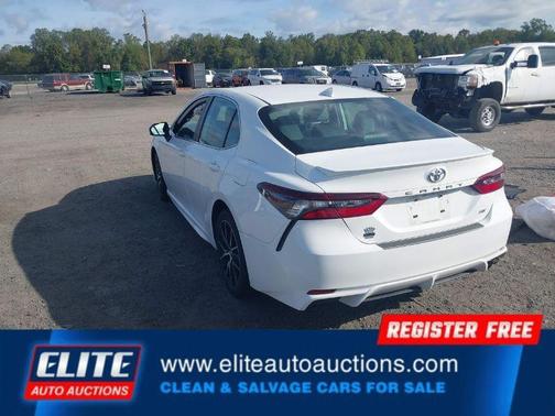 2023 Toyota Camry SE