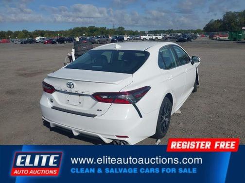 2023 Toyota Camry SE