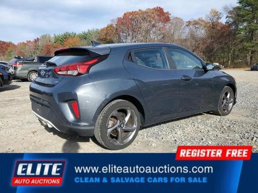 2019 Hyundai Veloster 2