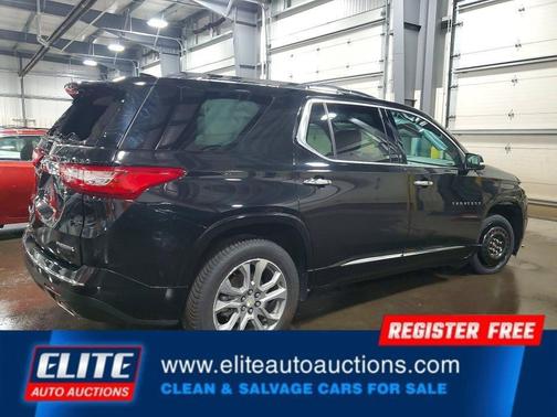 Mosaic Black Metallic 2021 Chevrolet Traverse Premier