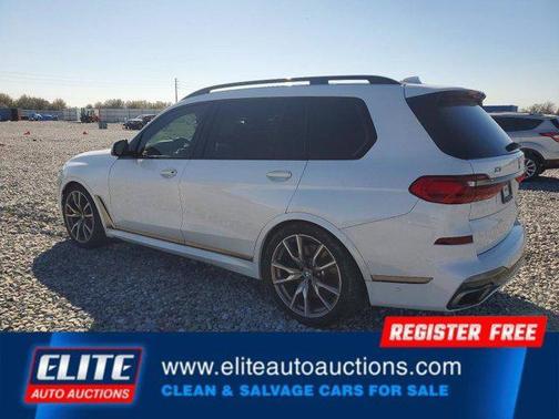 2022 BMW X7 M50i