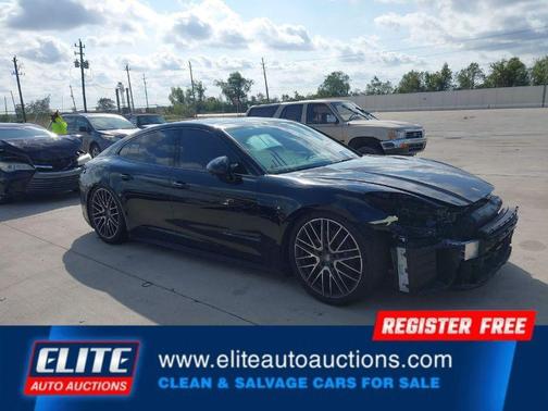 2025 Porsche Panamera 4