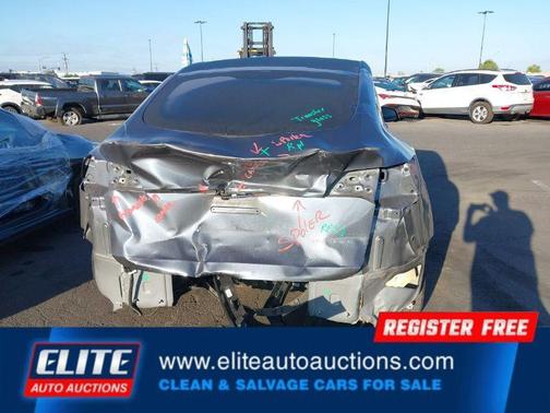 2022 Tesla Model Y Long Range Dual Motor All-Wheel Drive