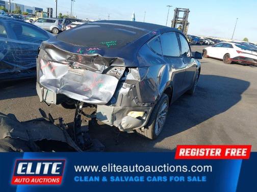 2022 Tesla Model Y Long Range Dual Motor All-Wheel Drive